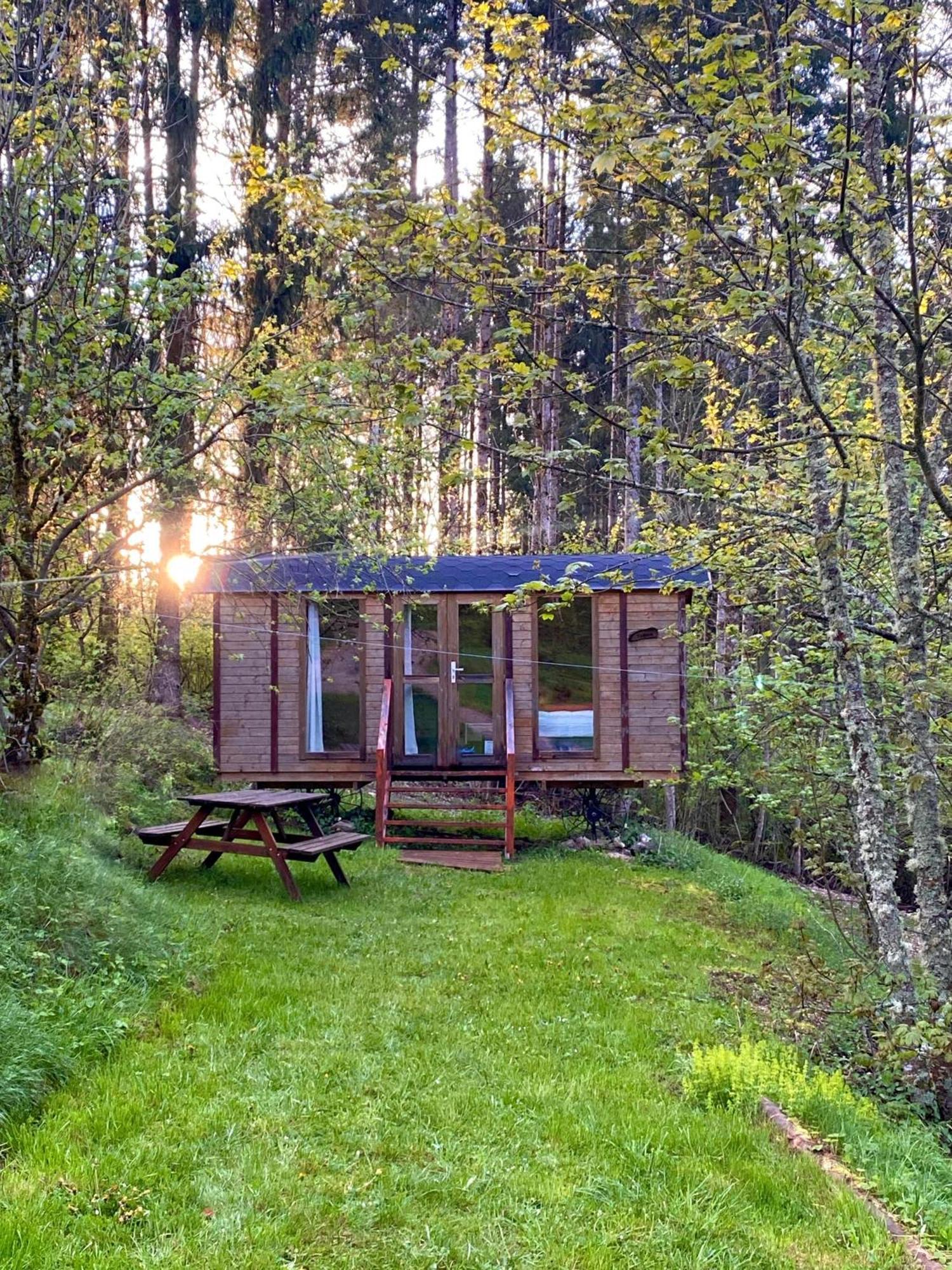 Camping-Chalets La Faviere Lac des Rouges Truites Экстерьер фото